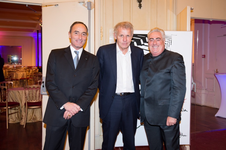 Patrick Poivre d'Arvor venu soutenir le Gala de L'Aide à l'Enfant Réfugié avec Jean-Michel Aubrun & Hervé Michel-Dansac, Paris, 2014 -.jpg